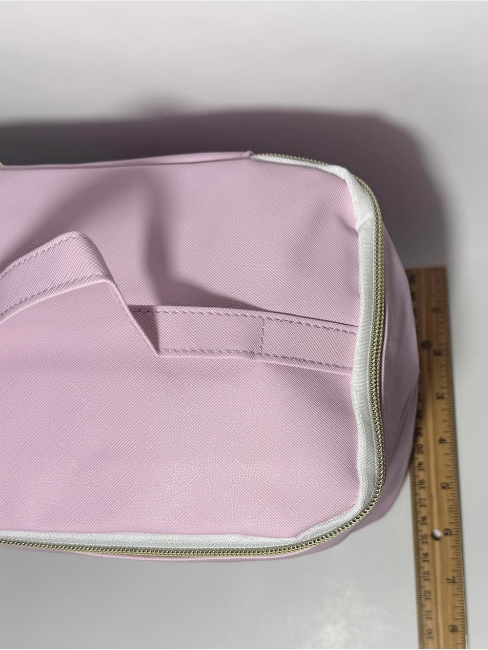 Sassy + Chic Large Pink Makeup Bag Travel Toiletry Organizer Case NWT 8x6x5 in - Picture 11 of 13